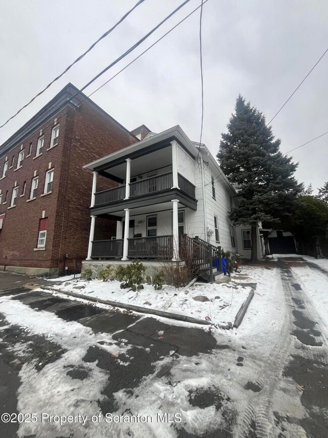 405 Pittston Ave in Scranton, PA - Building Photo - Building Photo