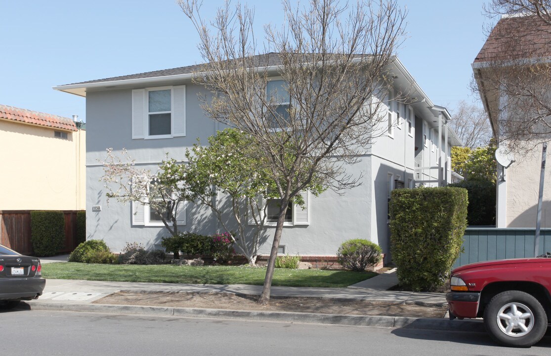 1130 Paloma Ave in Burlingame, CA - Foto de edificio