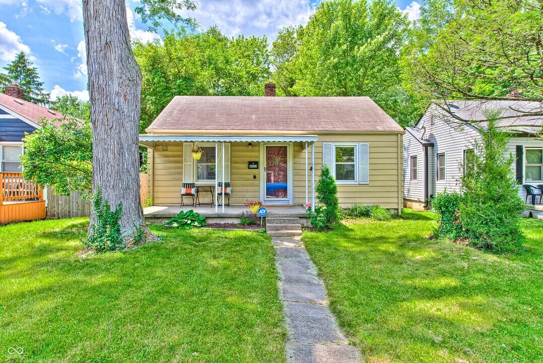 4924 Rosslyn Ave in Indianapolis, IN - Building Photo