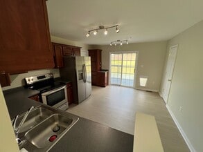 11810 White Pine Dr in Hagerstown, MD - Building Photo - Building Photo