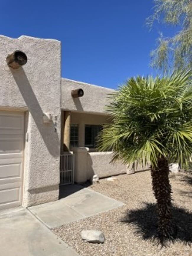 583 Aloha Way in Lake Havasu City, AZ - Building Photo - Building Photo