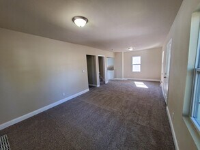 1623 48th St in Des Moines, IA - Building Photo - Building Photo