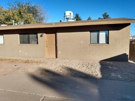 1600 S Santa Cruz St in Deming, NM - Building Photo