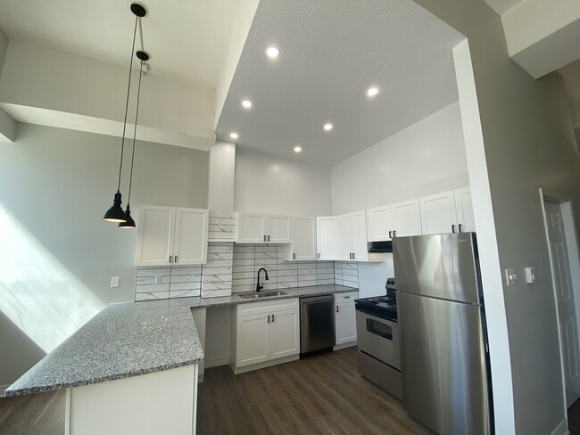 Adelaide Lofts in London, ON - Building Photo - Building Photo