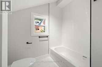 124 Colborne St in Kawartha Lakes, ON - Building Photo - Building Photo