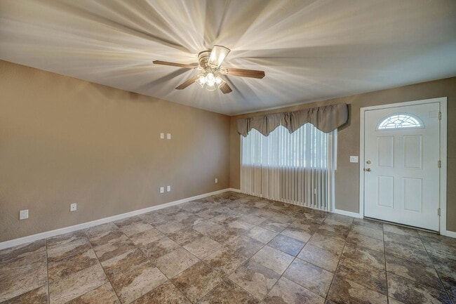 property at 3301 W Loma Ln