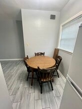 2422 Ligonier St, Unit 2B in Latrobe, PA - Building Photo - Building Photo