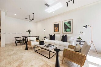 7430 SW 56th Ct in Miami, FL - Building Photo - Building Photo