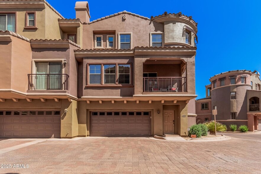 3935 E Rough Rider Rd in Phoenix, AZ - Building Photo