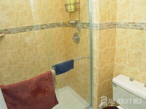 68 Winchester Way in Franklin Township, NJ - Building Photo - Building Photo