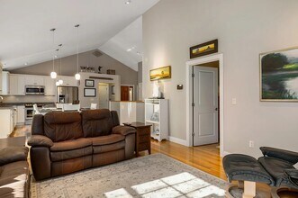 8 Coopers Wy in Kittery, ME - Building Photo - Building Photo