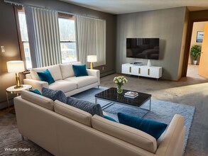 633 S Main Ave in Sioux Falls, SD - Foto de edificio - Building Photo