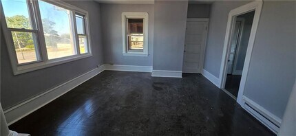 62 Main Rd in Tiverton, RI - Building Photo - Building Photo