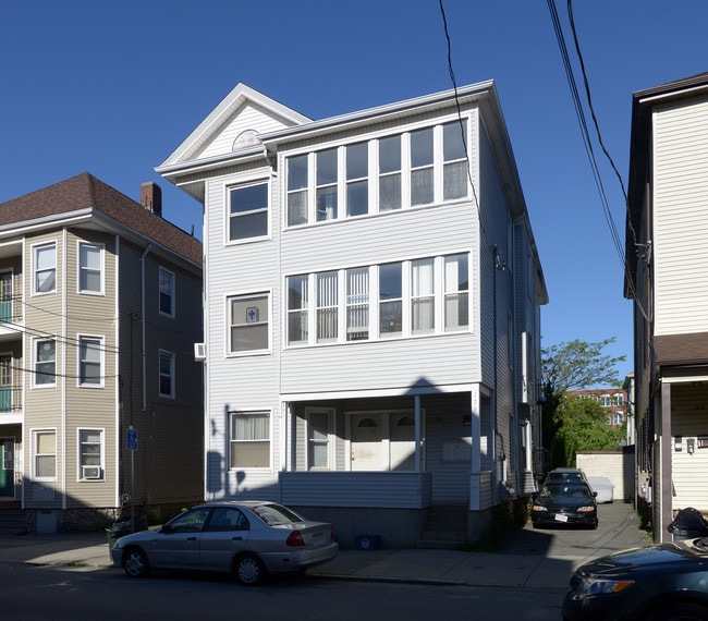 177-179 Ashley Blvd in New Bedford, MA - Foto de edificio - Building Photo