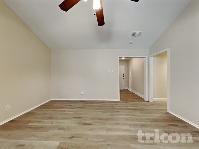 711 Darnel Ln in Mesquite, TX - Building Photo - Building Photo