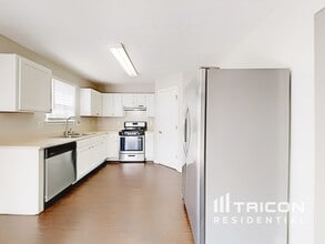 128 Spring Walk Wy in Lawrenceville, GA - Building Photo - Building Photo