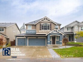 2134 83rd Ave E in Edgewood, WA - Building Photo