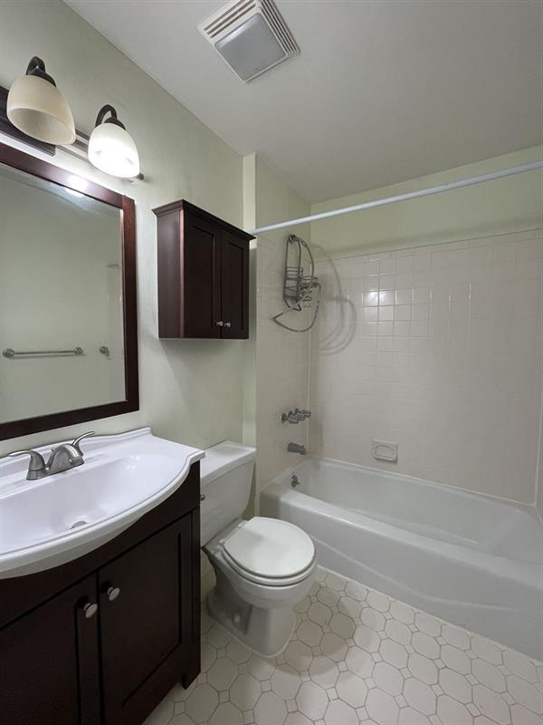 711 Willow Ave in Hoboken, NJ - Building Photo - Building Photo