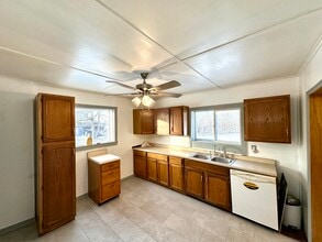 923 Franklin Ave in New Castle, PA - Foto de edificio - Building Photo