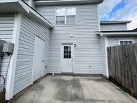 104 Fairwood Ct photo'