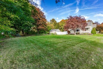 18 Highland Ave in Mansfield, MA - Building Photo - Building Photo