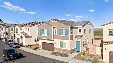 26840 Red Dr in Menifee, CA - Foto de edificio - Building Photo