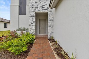 4944 Brigata Wy, Unit 1811 in Ave Maria, FL - Foto de edificio - Building Photo