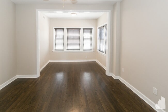 property at 1604 W Berwyn Ave