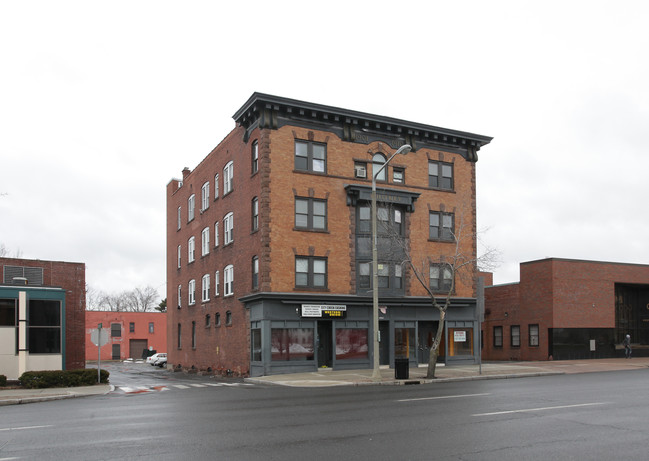 1123-1127 Main St