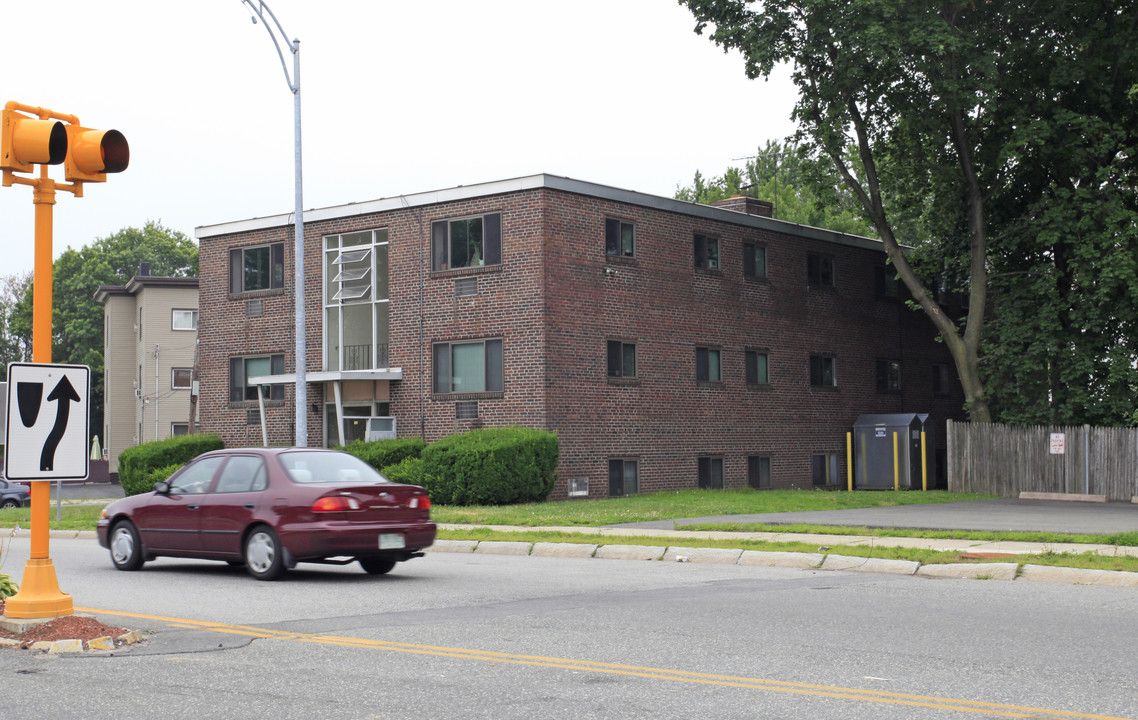 192 Salem St in Medford, MA - Building Photo