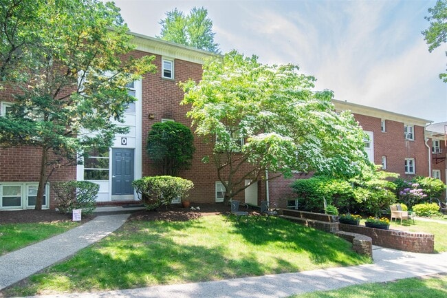 property at 140 N Broadway