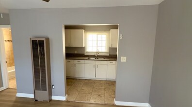 534 W 77th St in Los Angeles, CA - Building Photo - Building Photo