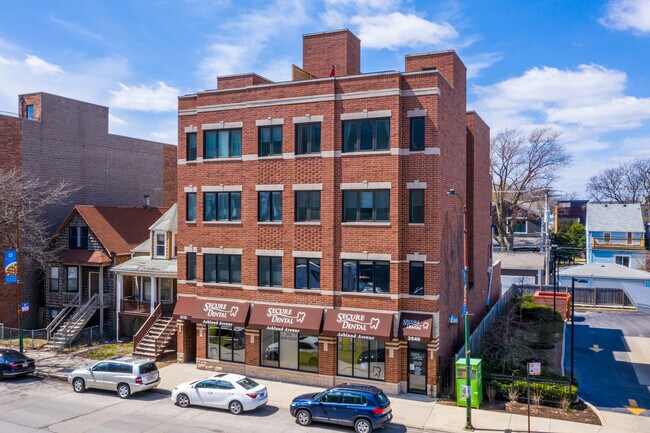 3540 N Ashland Ave in Chicago, IL - Building Photo - Building Photo