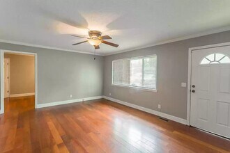 443 Steele Rd in Rossville, GA - Building Photo - Building Photo