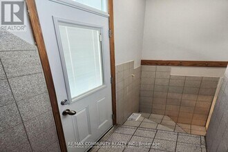 315 Rossland Rd W in Whitby, ON - Building Photo - Building Photo