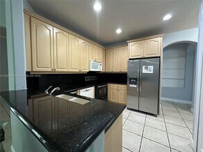 2841 Poinciana Cir in Hollywood, FL - Building Photo - Building Photo