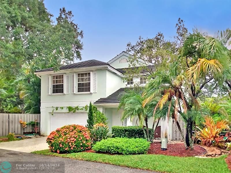 23 Commodore Pl in Palm Beach Gardens, FL - Building Photo