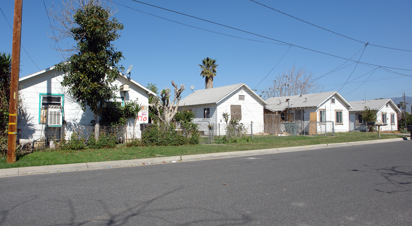 170 S Pershing Ave in San Bernardino, CA - Foto de edificio