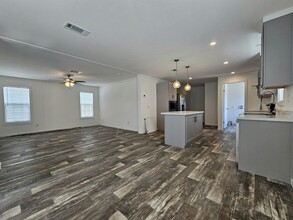 6710 Hidden Oaks Dr in North Fort Myers, FL - Building Photo - Building Photo