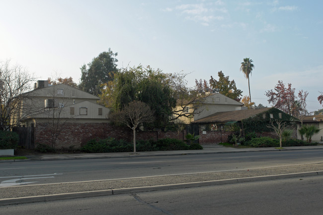 428 E Shields Ave in Fresno, CA - Building Photo - Building Photo