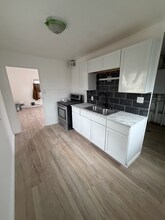 3248 E 12th Ave in Columbus, OH - Building Photo - Building Photo