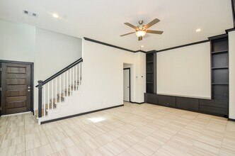 1555 Rustling Creek Dr in Missouri City, TX - Building Photo - Building Photo