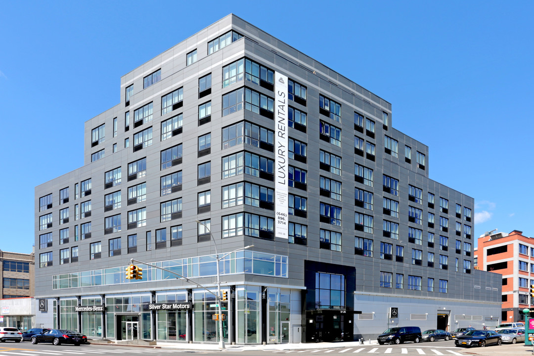 The Silver Star in Long Island City, NY - Foto de edificio