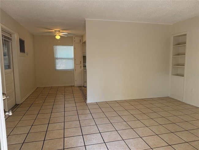 817 Margo St in Tarpon Springs, FL - Building Photo - Building Photo