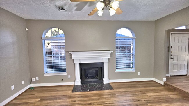 property at 5803 Cinnamon Creek Cir