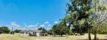 204 Co Rd 4471 in Decatur, TX - Building Photo - Building Photo