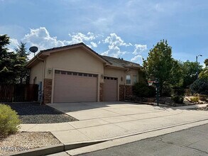 1498 Washington St in Reno, NV - Building Photo - Building Photo