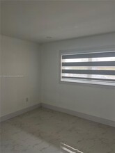 403 NW 72nd Ave, Unit 217 in Miami, FL - Building Photo - Building Photo