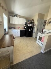 9 Narragansett Ave in Newport, RI - Building Photo - Building Photo