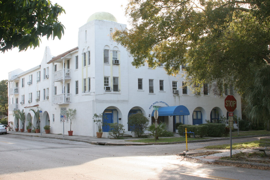 San Rafael Apartments in St. Petersburg, FL - Building Photo